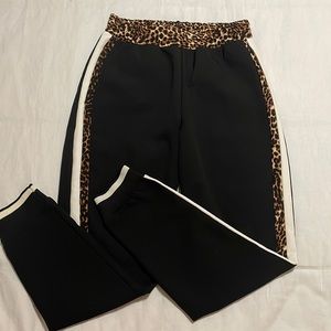 Zara Pants/Joggers Size XS like new !!